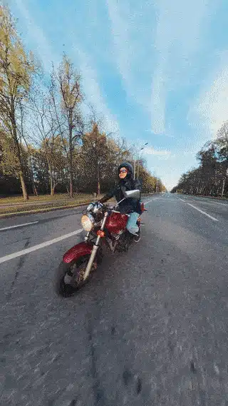 Seamless Transition in Clip from Mikhail Parkhomenko