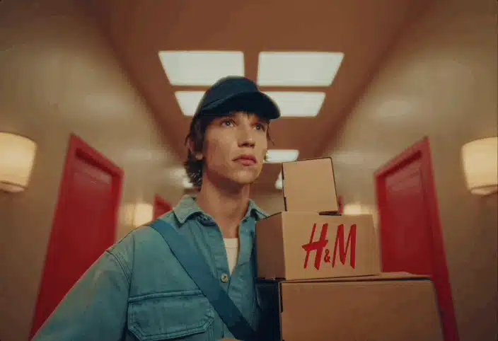Double Dolly Shot in H&M - House of Members