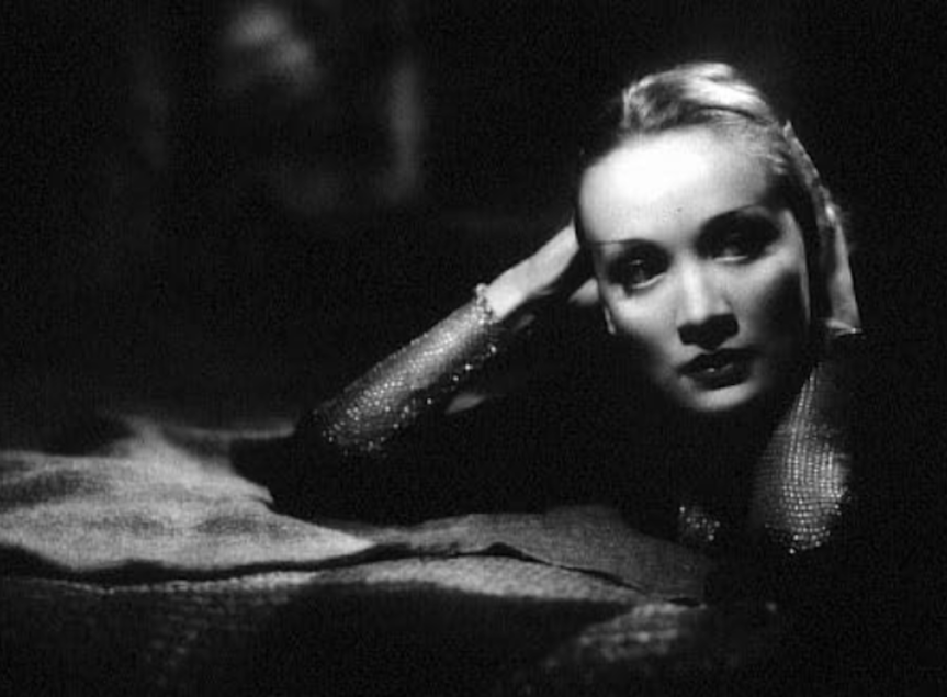 Butterfly Lighting in Shanghai Express (1932)