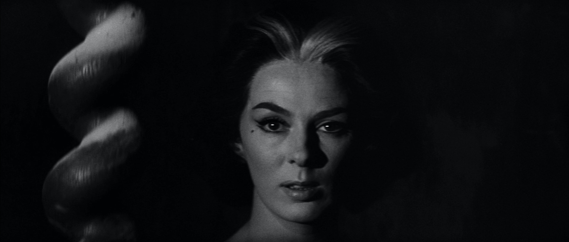Close-Up Shot in La Dolce Vita (1960)