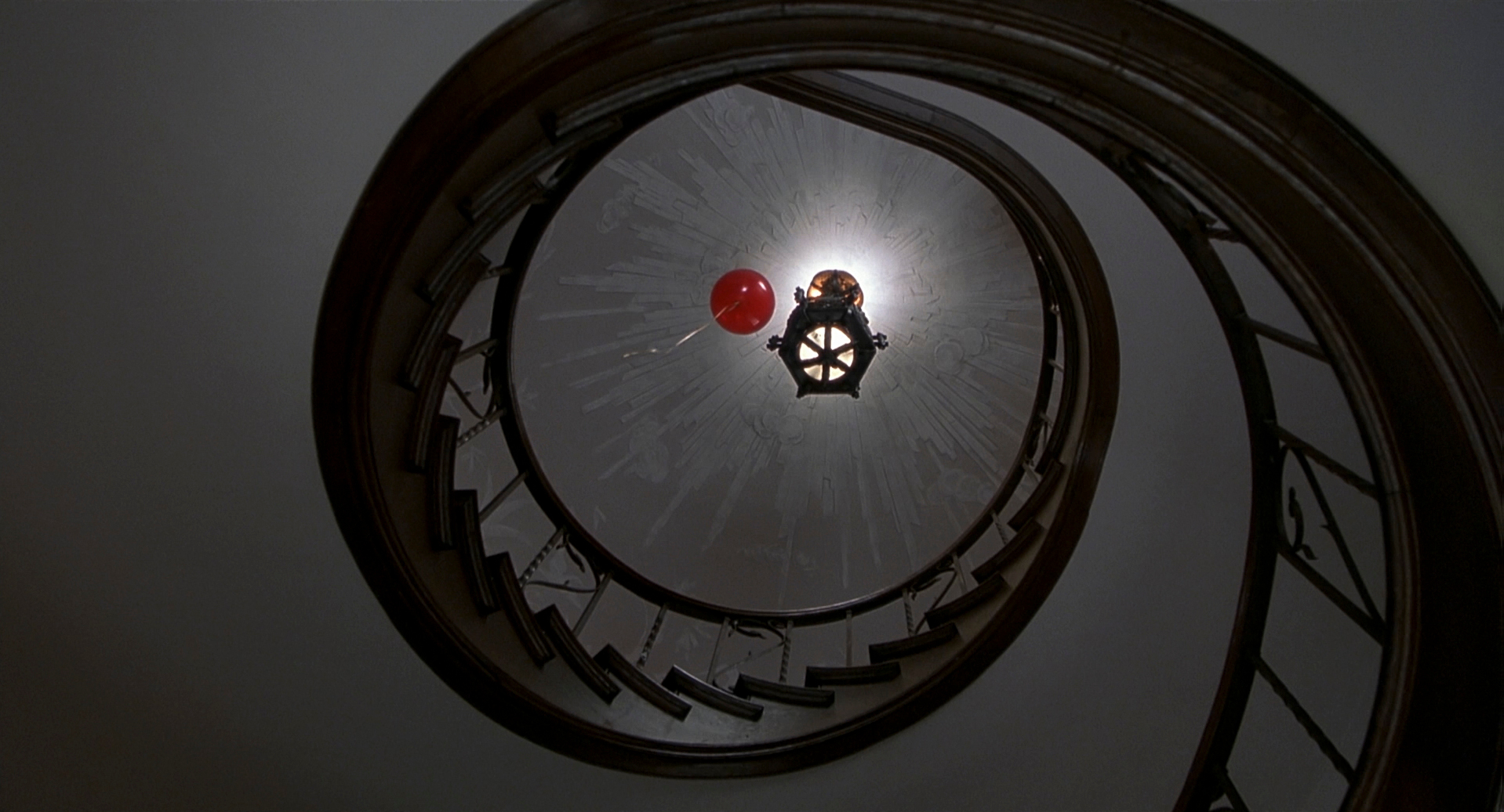 Plot Twist in The Sixth Sense (1999)