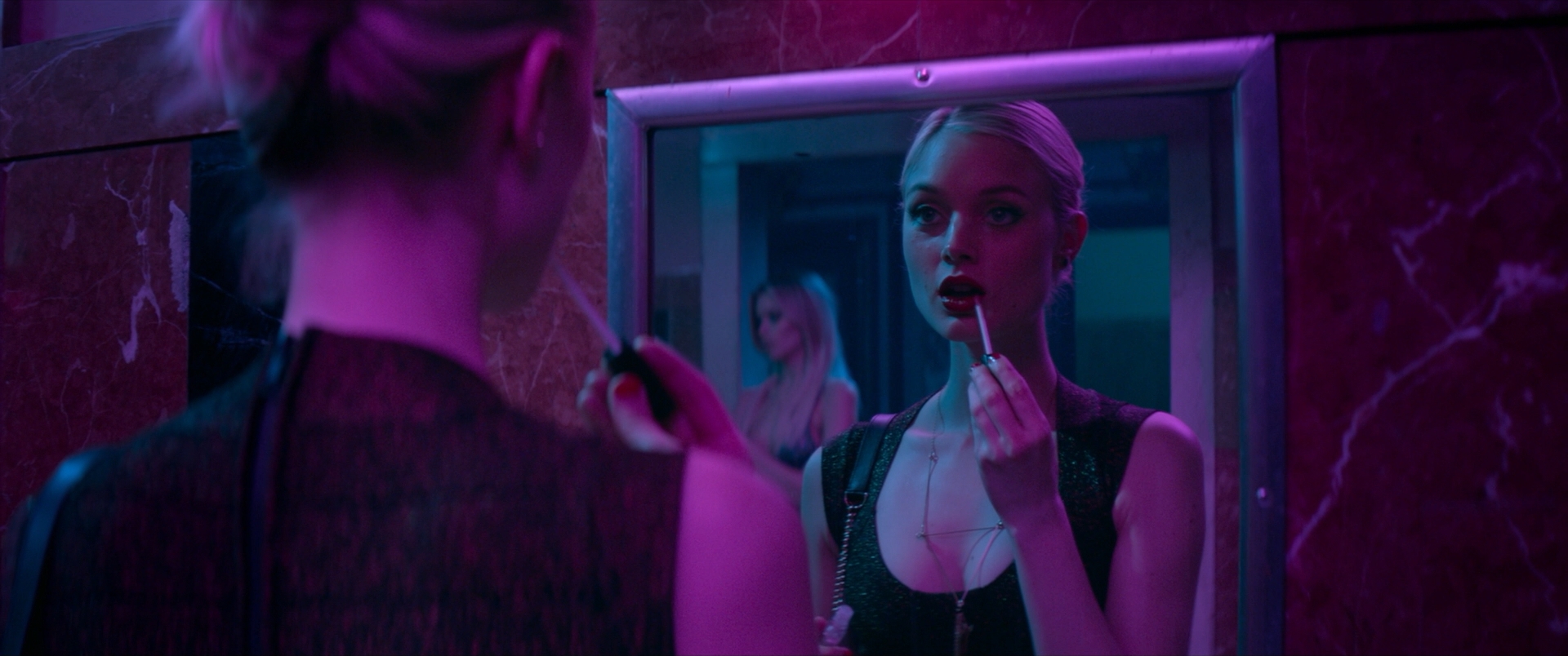 Lighting Gels in The Neon Demon (2016)