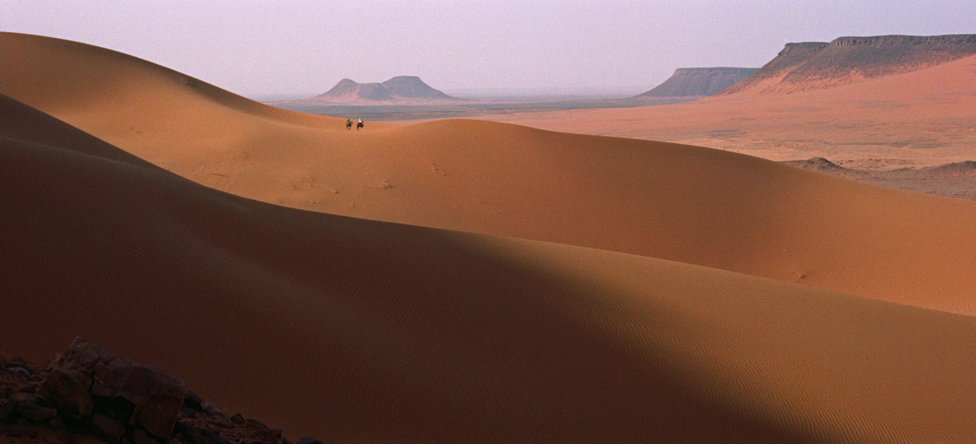 Extreme Long Shot in Lawrence of Arabia (1962)