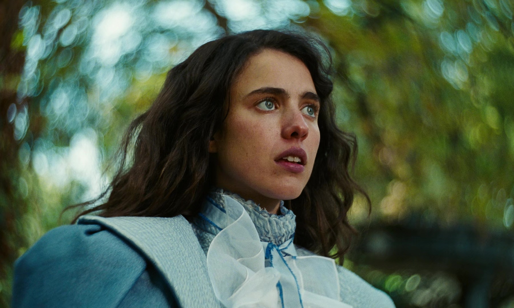 Costume Design in Poor Things (2023)