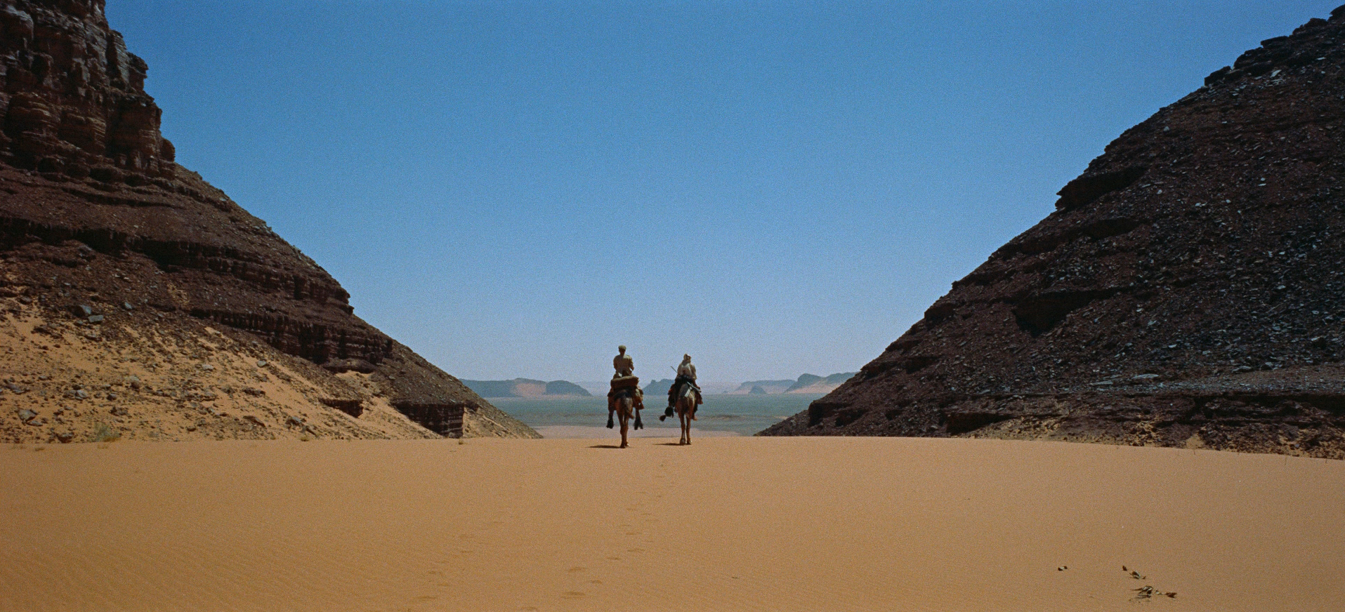 Leading Lines in Lawrence of Arabia (1962)