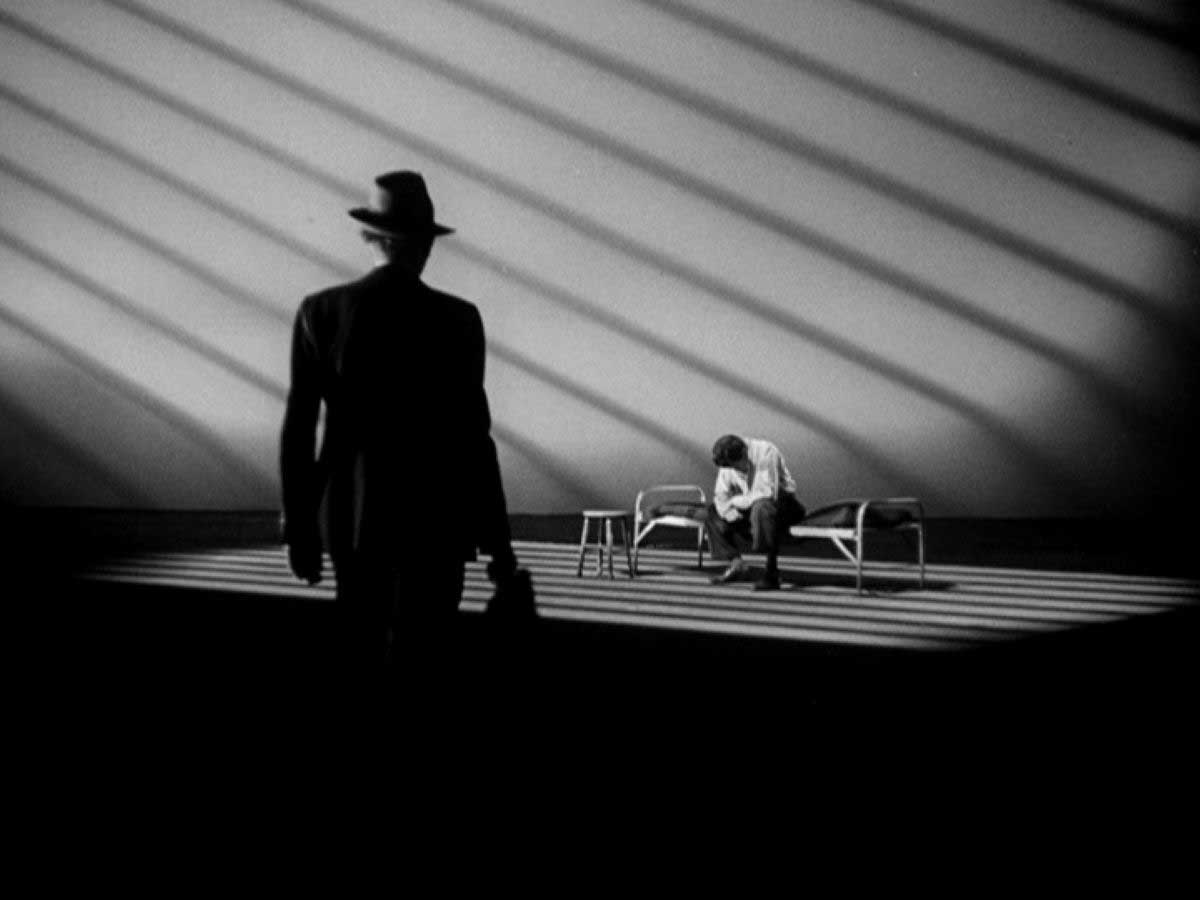 Film Noir in Stranger on the Third Floor (1940) (expressionist noir interior)
