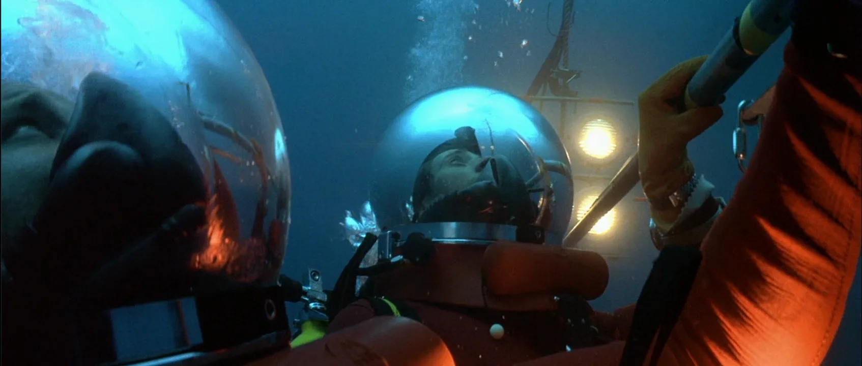 Complementary Colors in The Big Blue (1988)