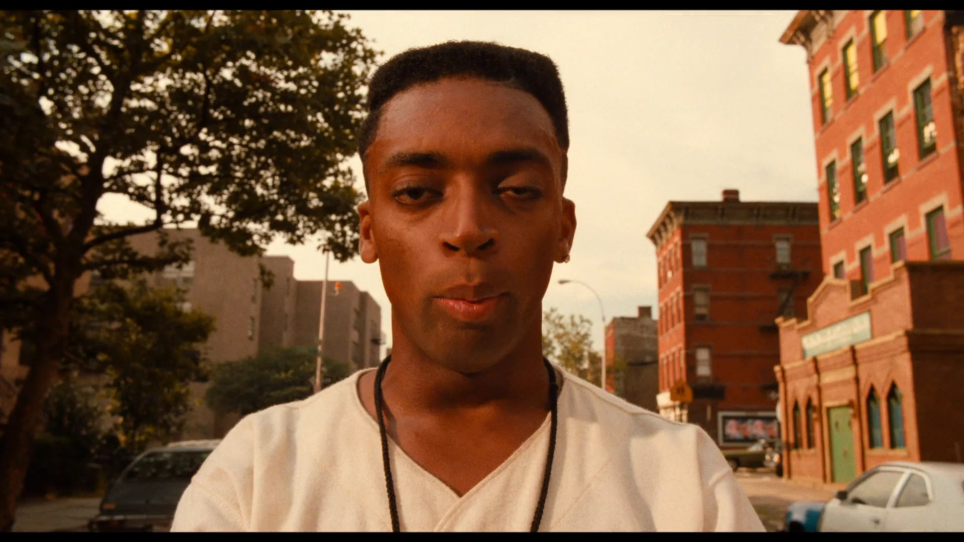 Deadpan in Do the Right Thing (1989)