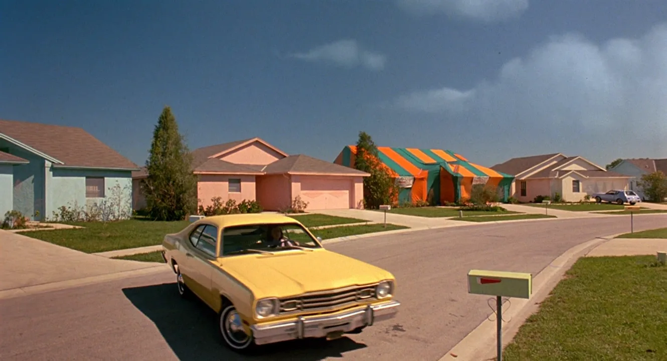 Color Saturation in Edward Scissorhands (1990)