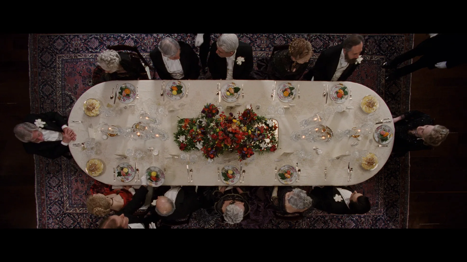 Symmetrical Composition in The Age of Innocence (1993)