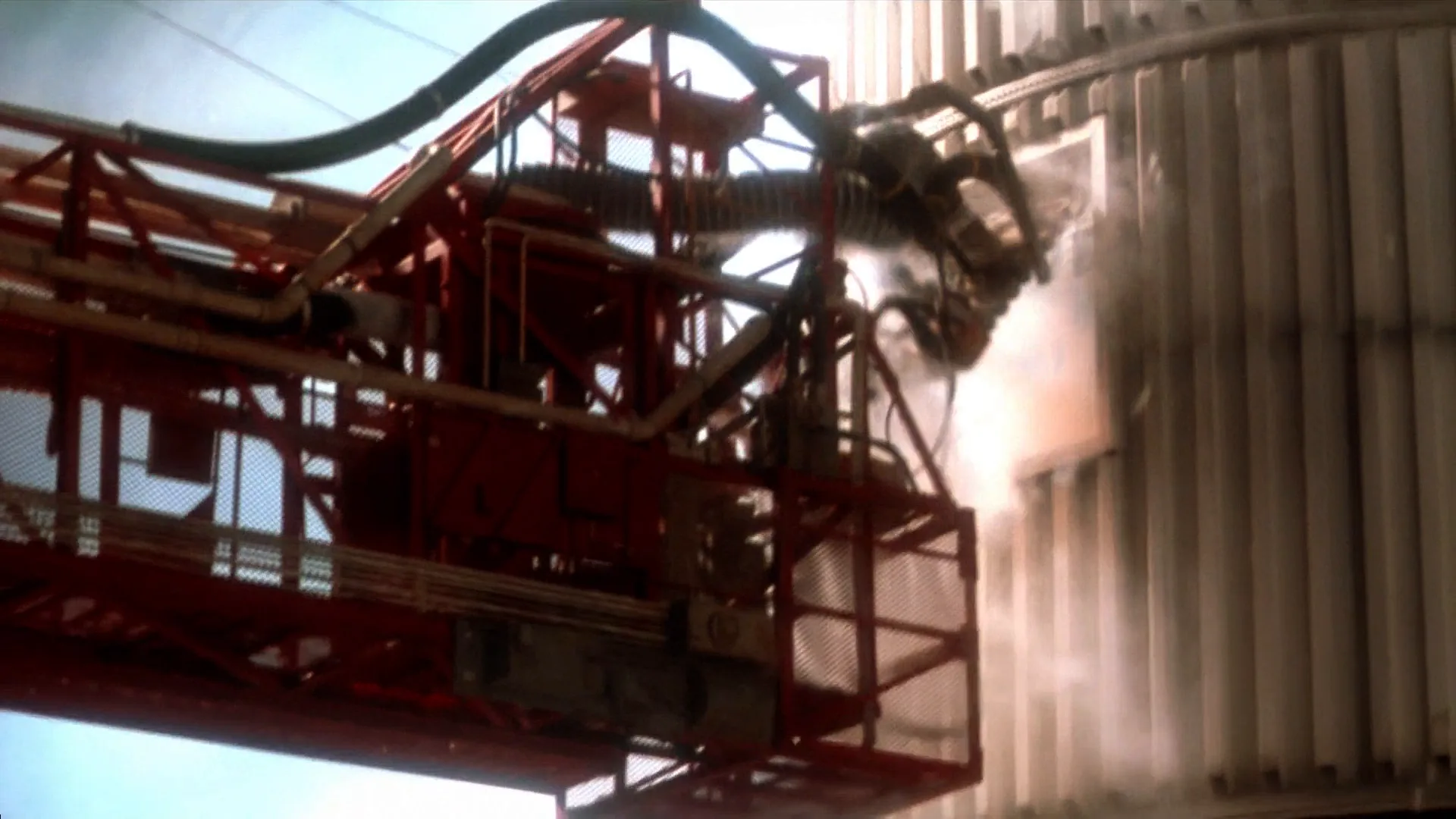 Worm's-Eye View in Apollo 13 (1995)