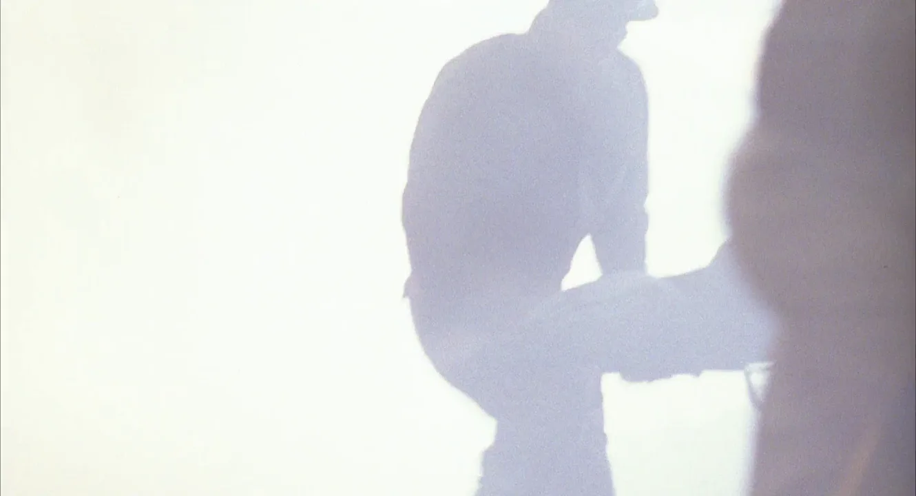 Contrast in The English Patient (1996)