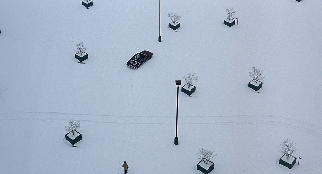 Establishing Shot in Fargo (1996)