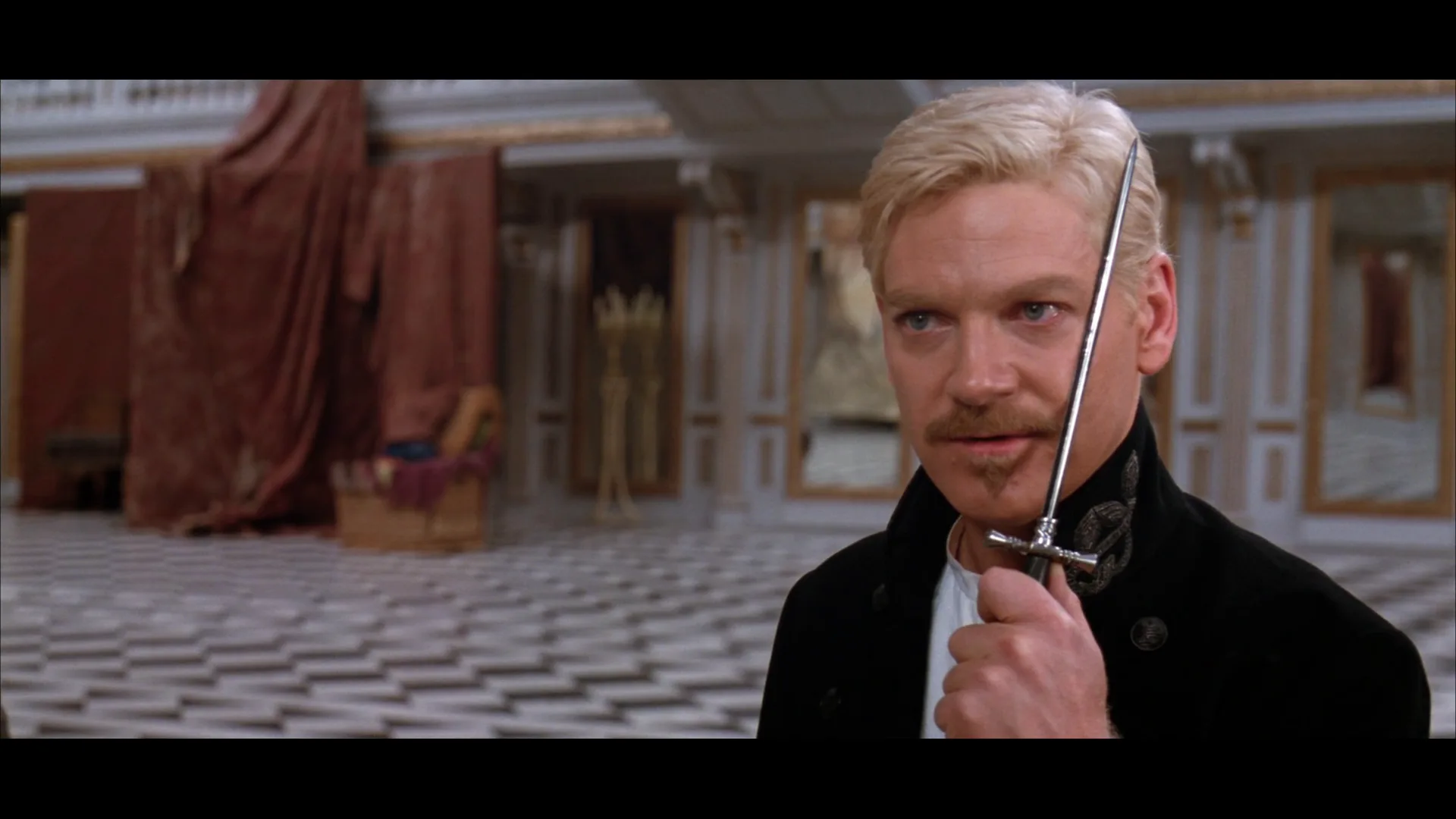 Foreshadowing in Hamlet (1996)