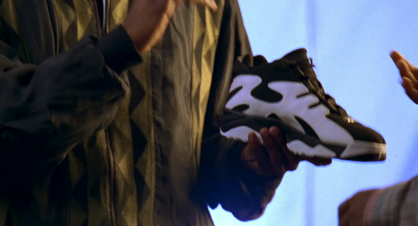Product Shot in Jerry Maguire (1996)