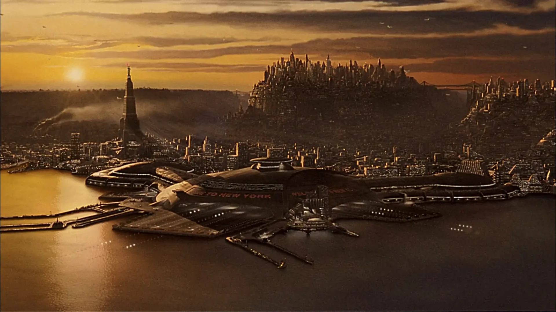 Worldbuilding in The Fifth Element (1997)