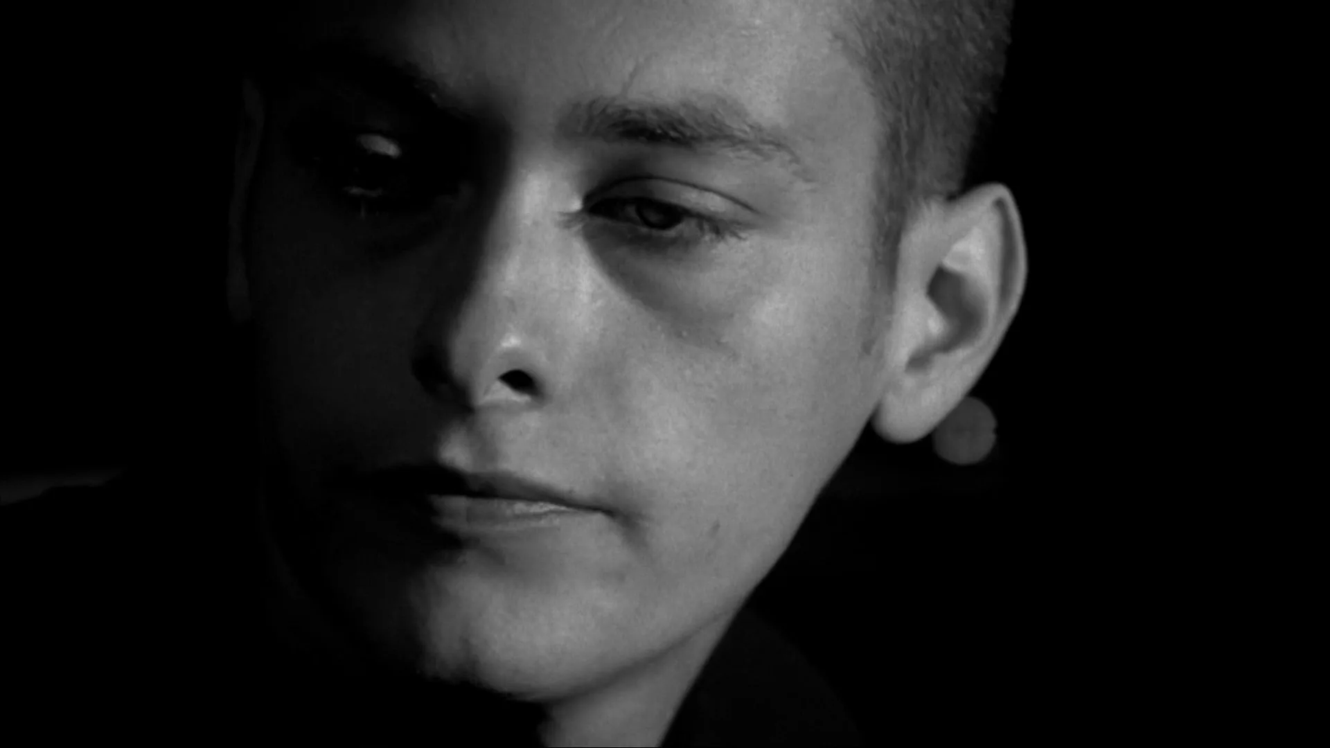 Hard Light in American History X (1998)