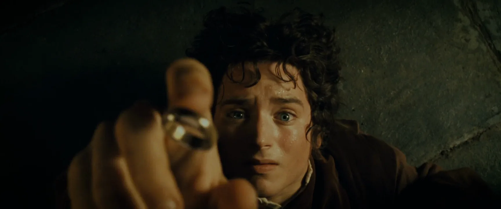 High Angle Shot in The Lord of the Rings: The Fellowship of the Ring (2001)