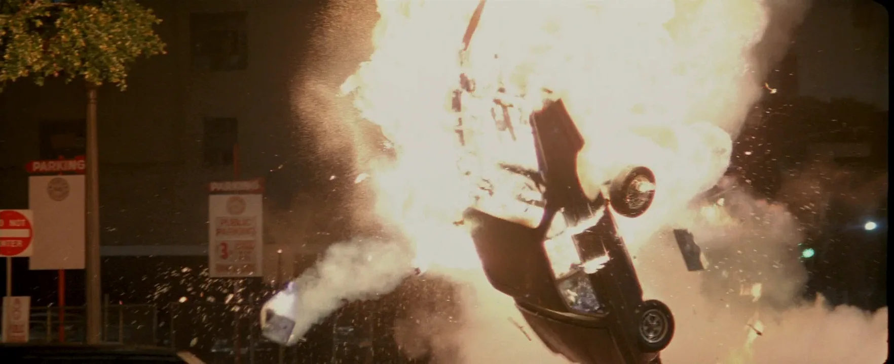 Stunt Performer in Rush Hour (1998)