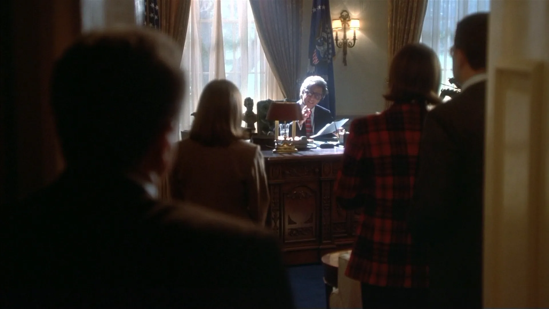 Mockumentary in Wag the Dog (1997)