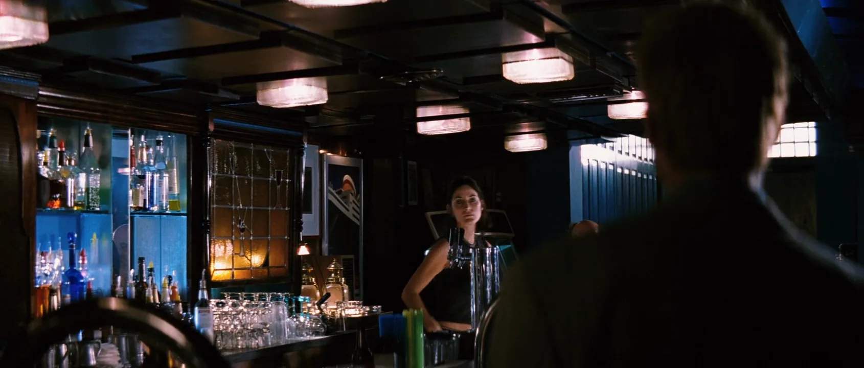 Wide-Angle Lens in Memento (2000)