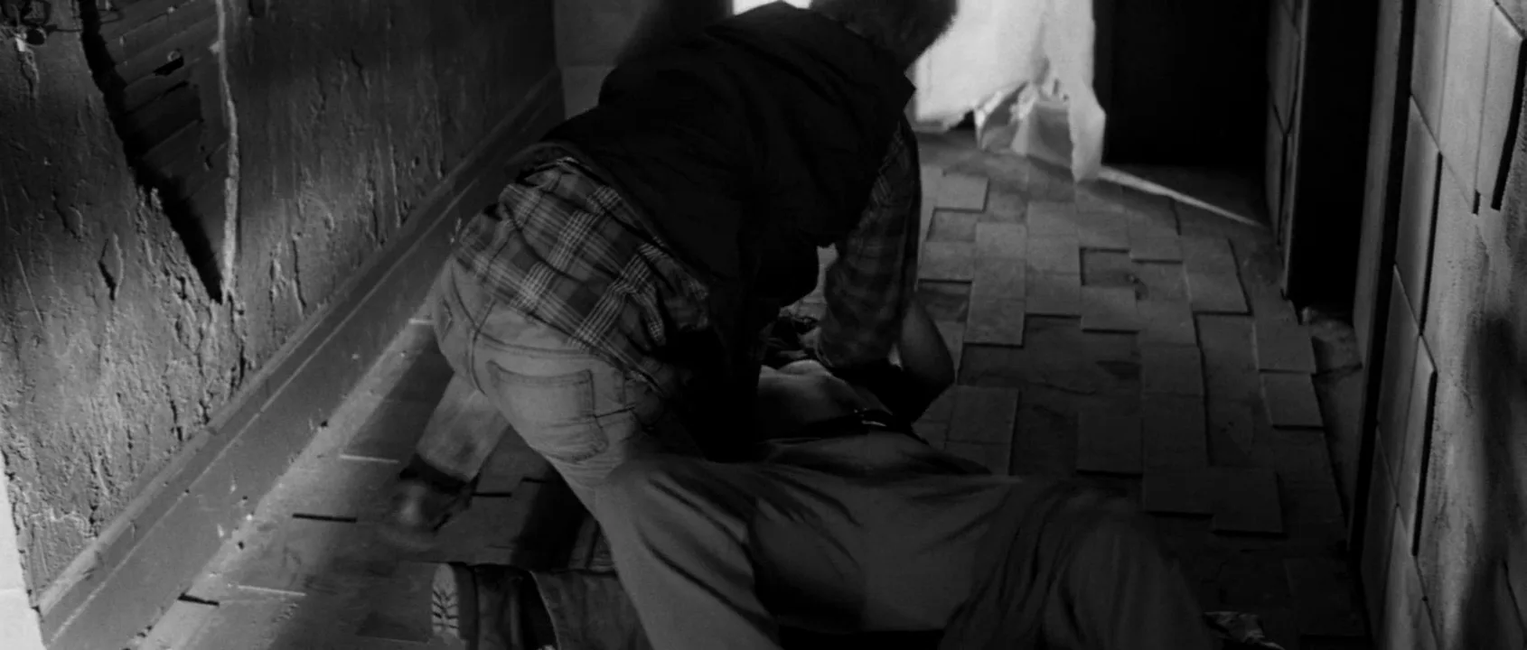 Visual Storytelling in Memento (2000)