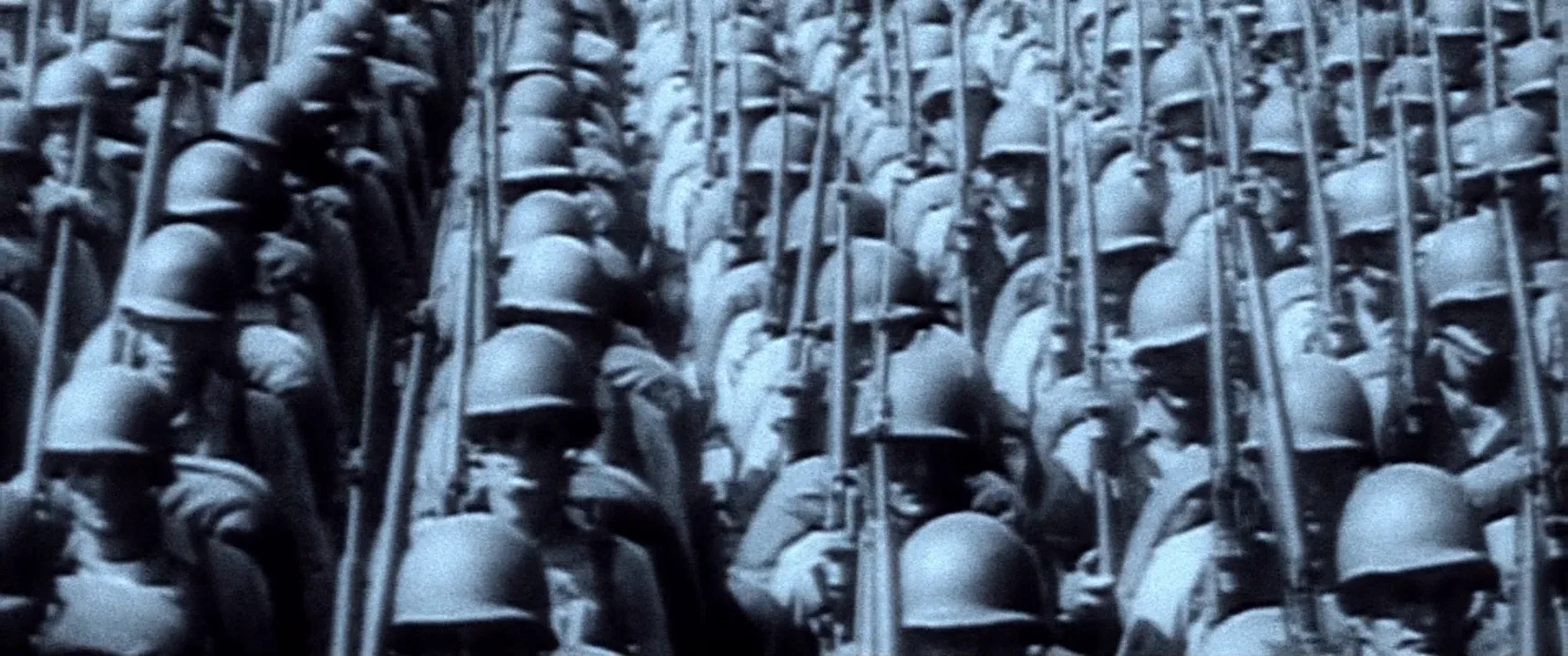 Propaganda Film in Pearl Harbor (2001)