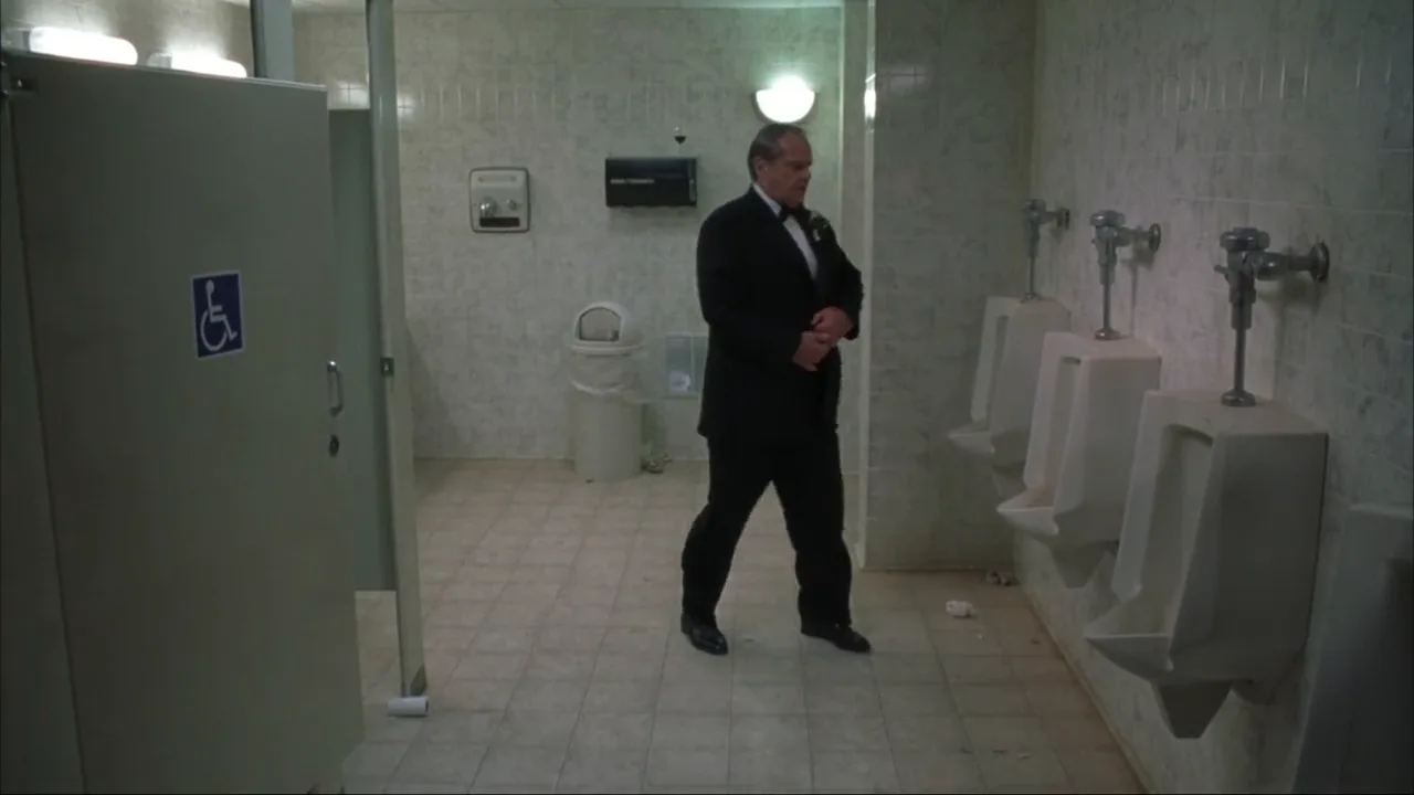 Full Shot in About Schmidt (2002)