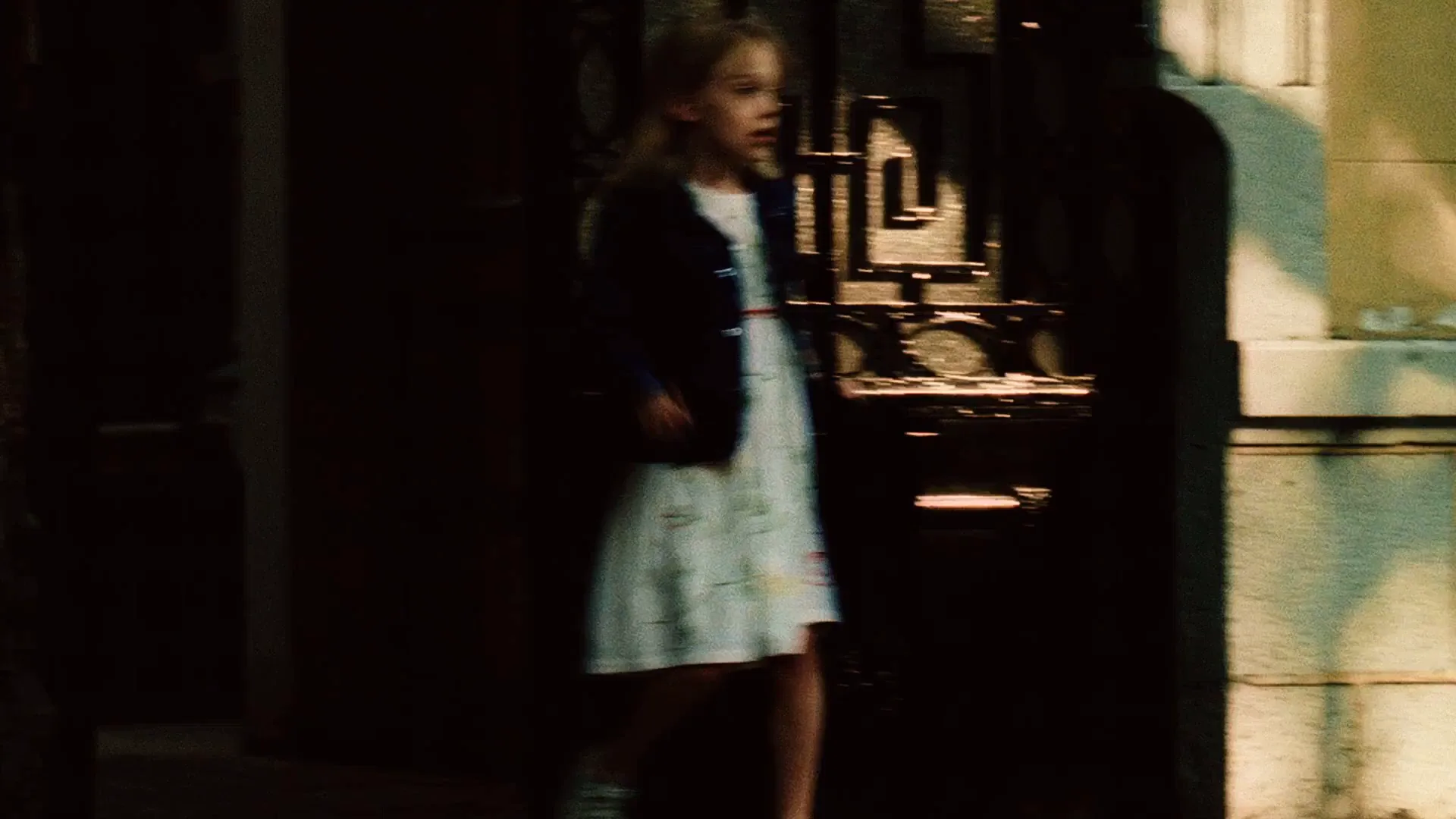 Hard Light in Man on Fire (2004)