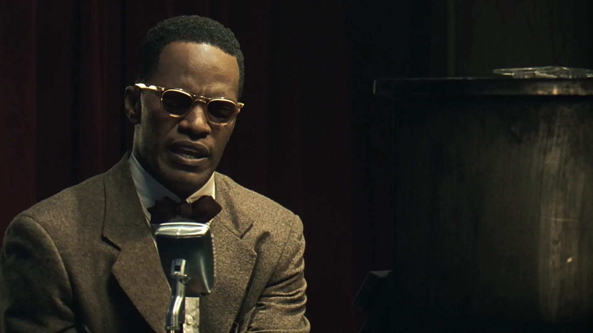 Biopic in Ray (2004)