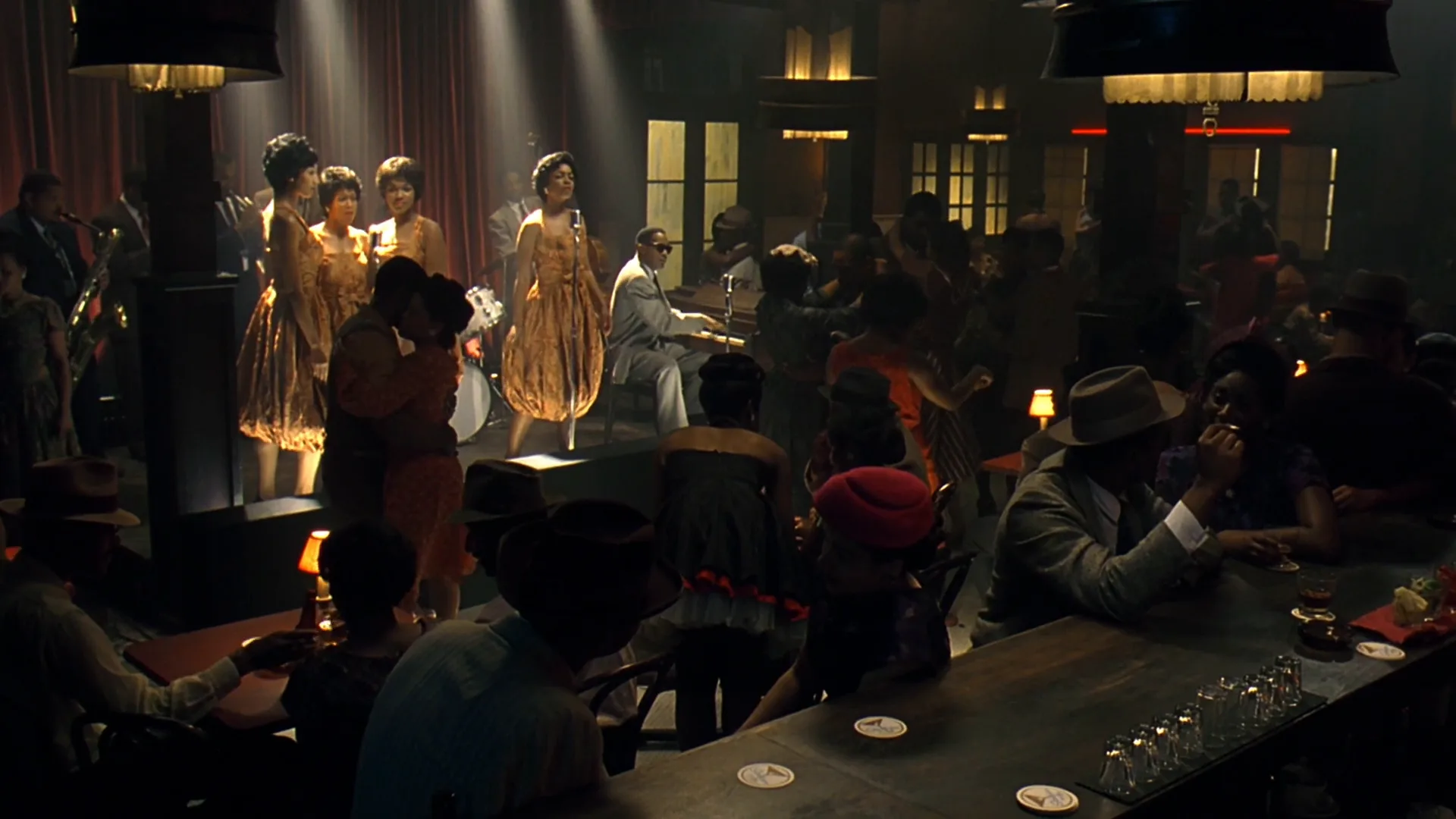Top Lighting in Ray (2004)