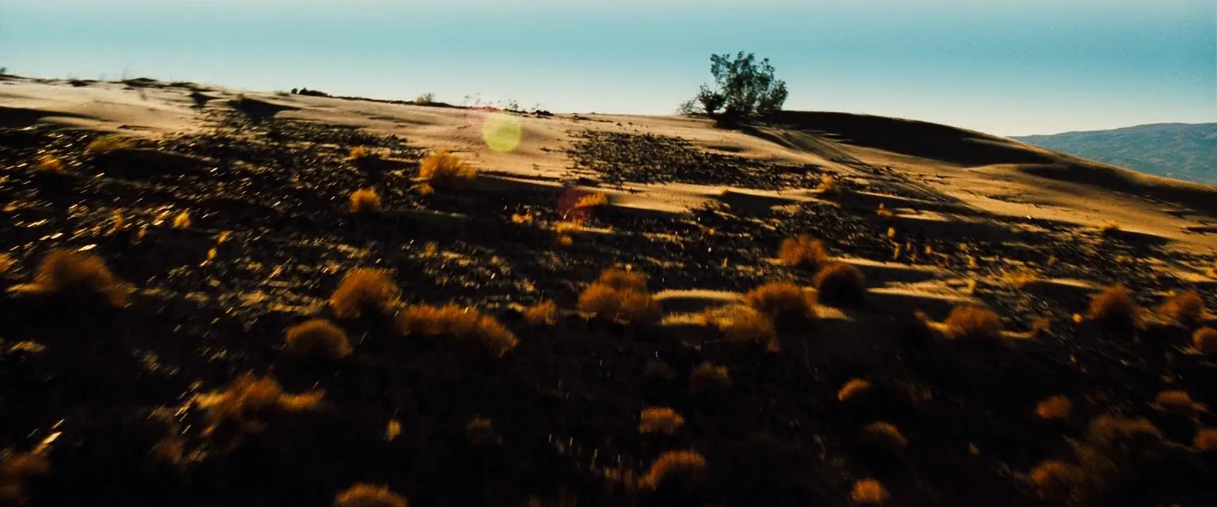 Complementary Colors in The Island (2005)