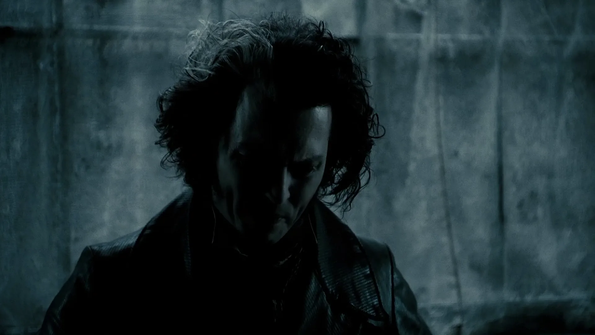 Low-Key Lighting in Sweeney Todd: The Demon Barber of Fleet Street (2007)