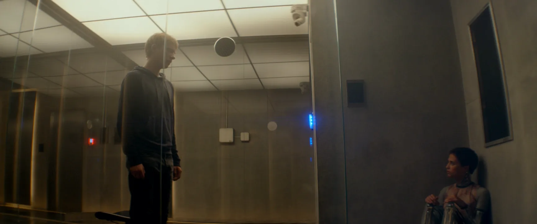 Visual Balance in Ex Machina (2015)
