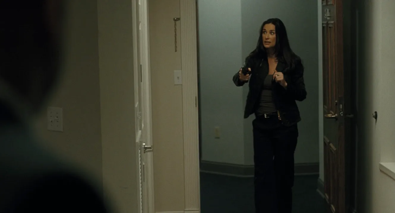 Hip-Level Shot in Mr. Brooks (2007)