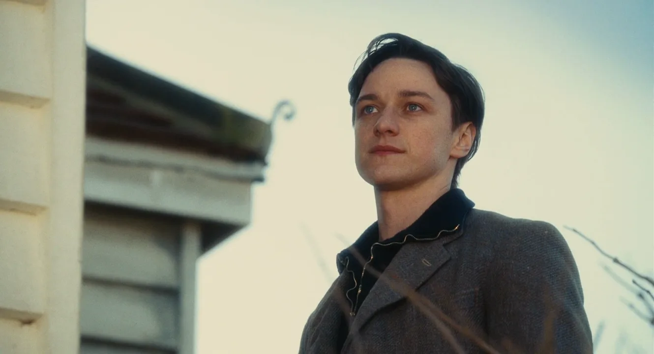 Desaturated Look in Atonement (2007)