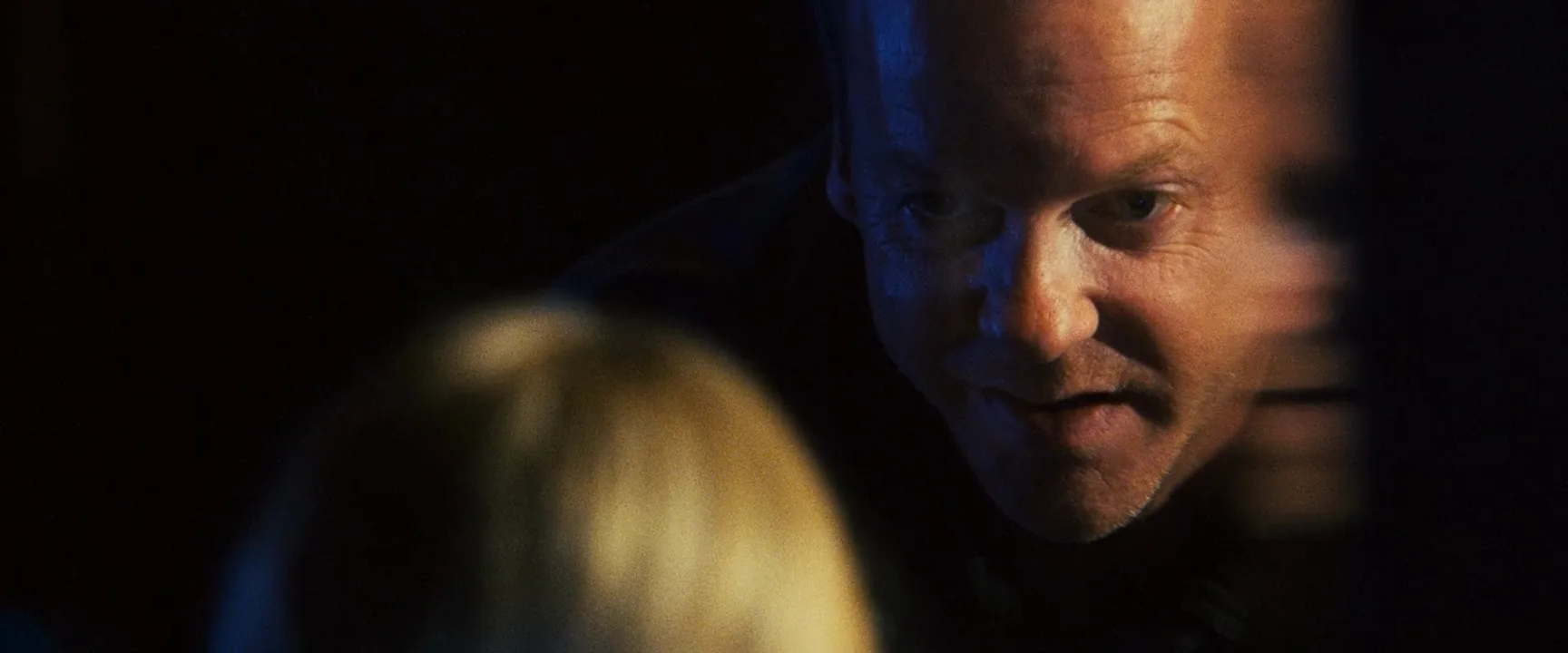 Camera Focus in Mirrors (2008)