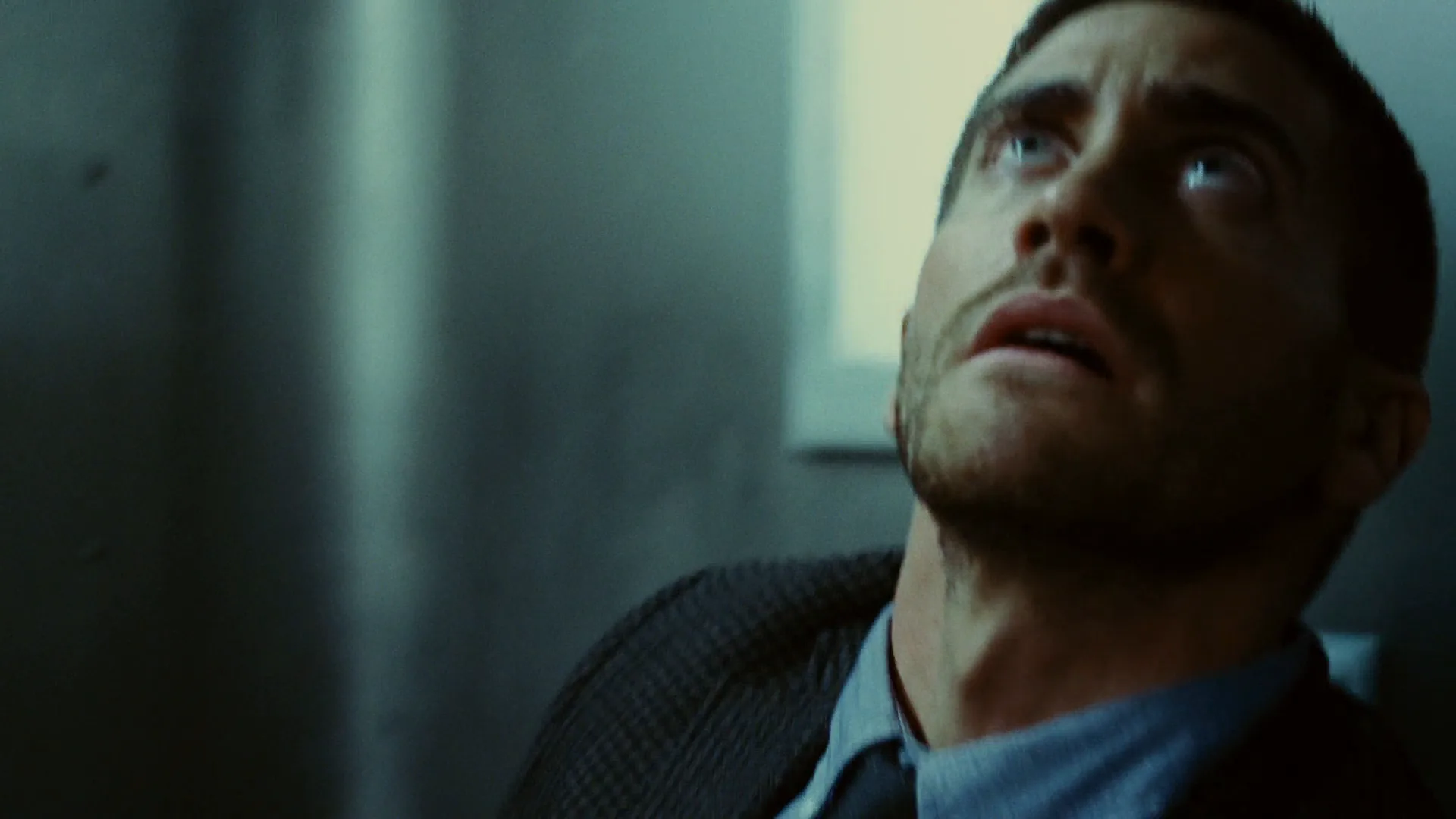 Dutch Angle in Source Code (2011)
