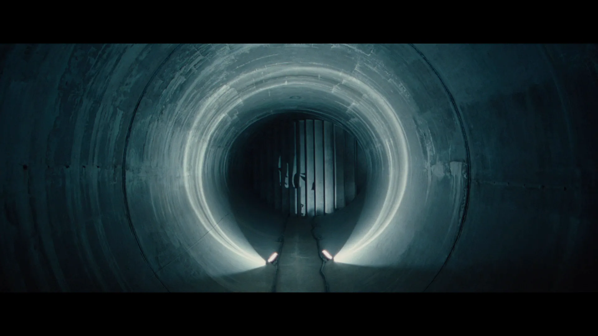 Dystopian Film in Hanna (2011)