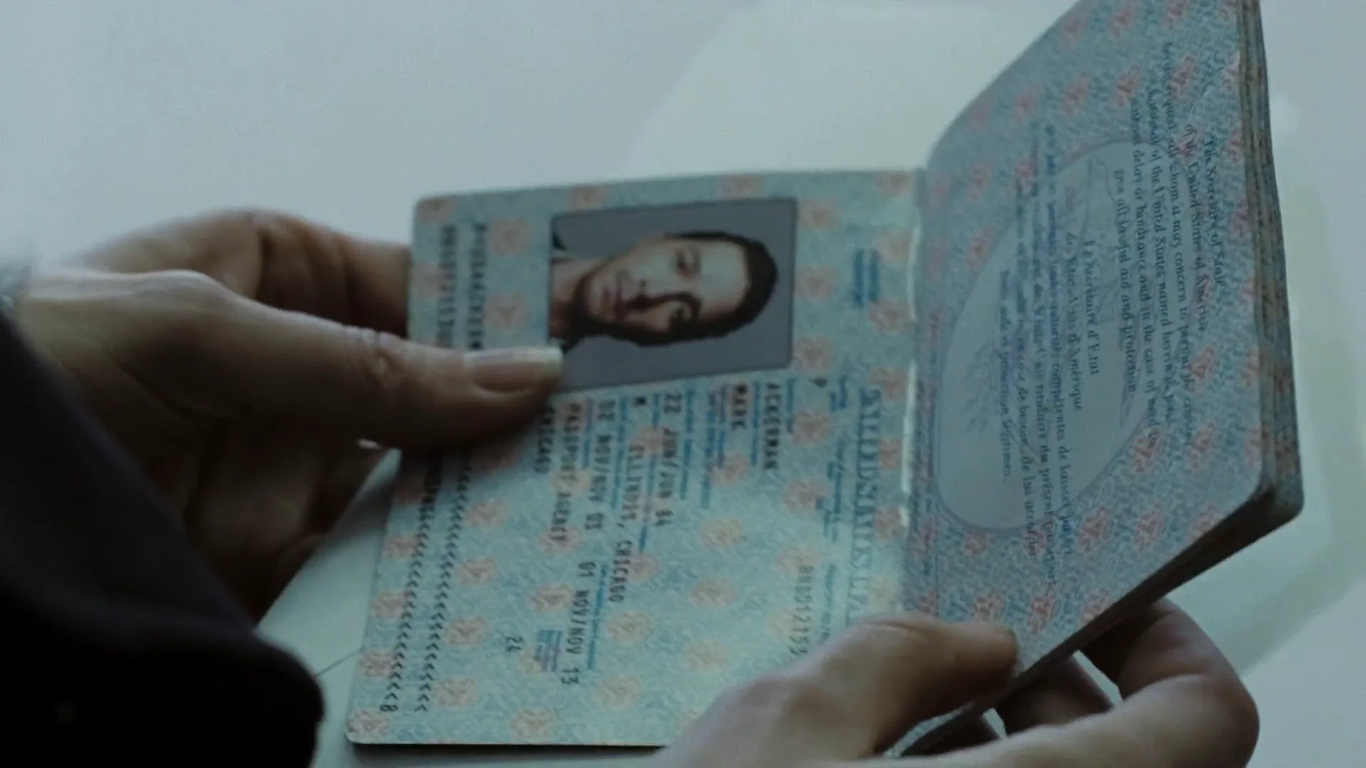 Insert Shot in Eagle Eye (2008)