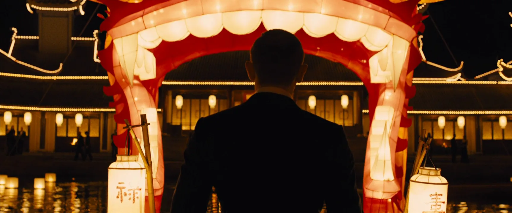 Practical Lighting in Skyfall (2012)