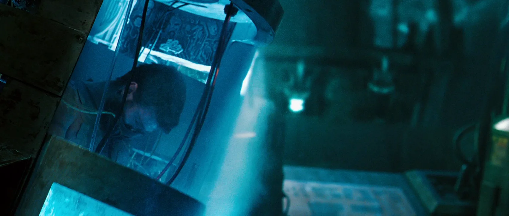 Water Reflection Lighting in Pandorum (2009)