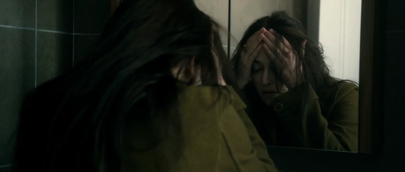 Mirror Shot in Perfect Sense (2011)