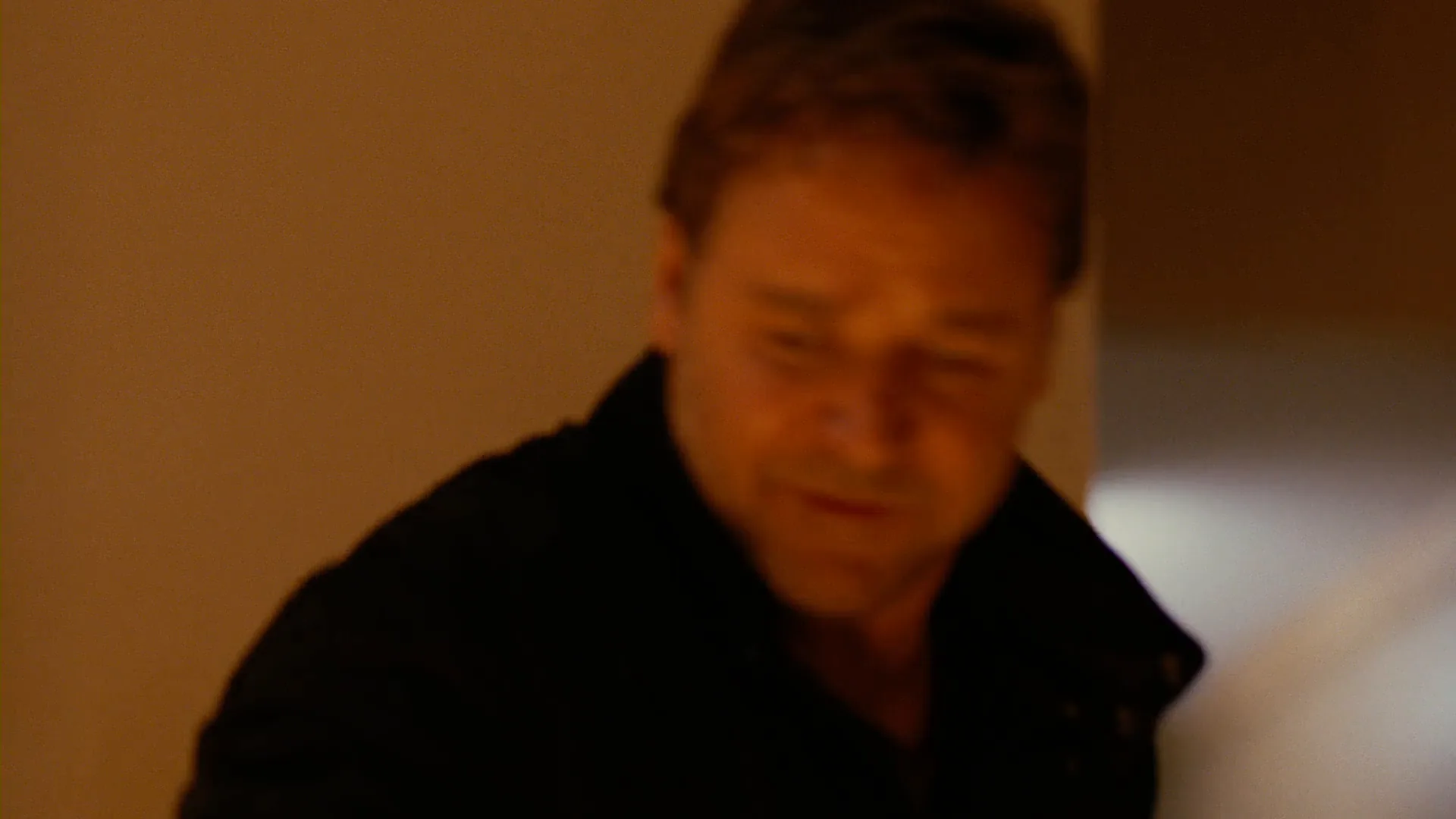 Bounce Lighting in The Next Three Days (2010)