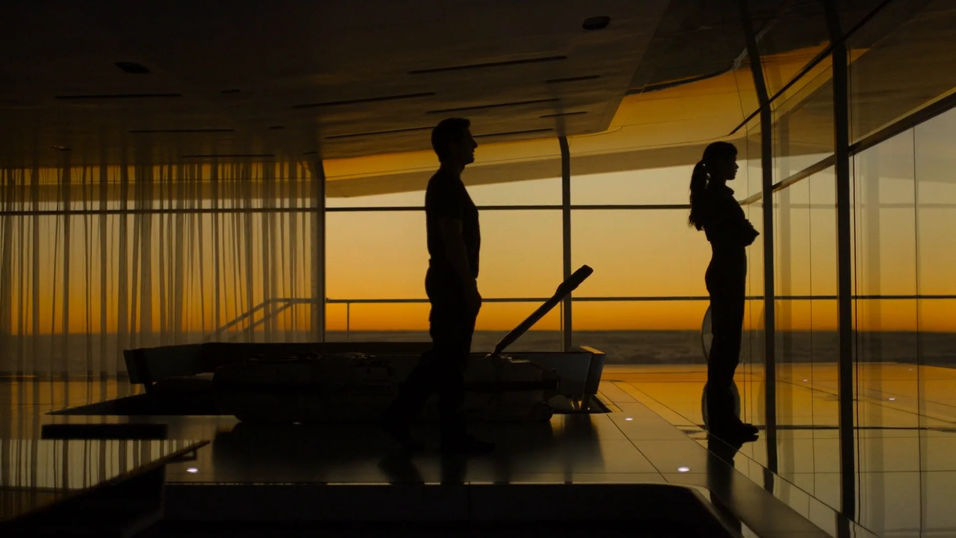 Long Shot (Wide Shot) in Oblivion (2013)