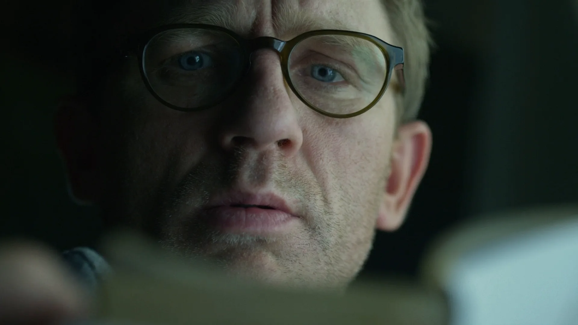 Movie Trailer in The Girl with the Dragon Tattoo (2011)