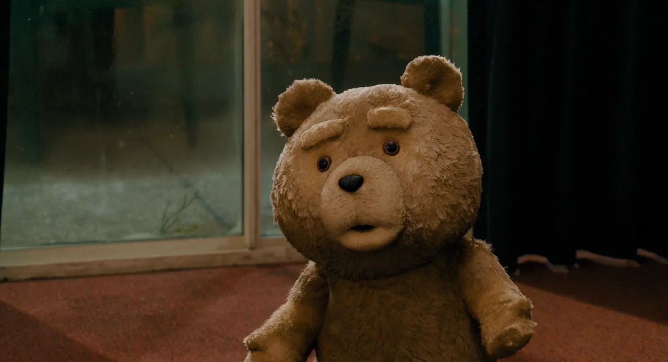 Eye-Level Shot in Ted (2012)