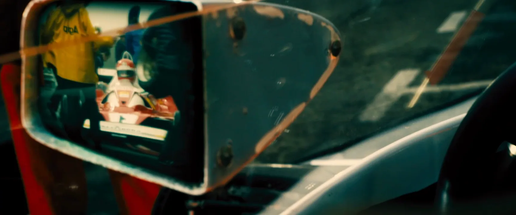 Mirror Shot in Rush (2013)