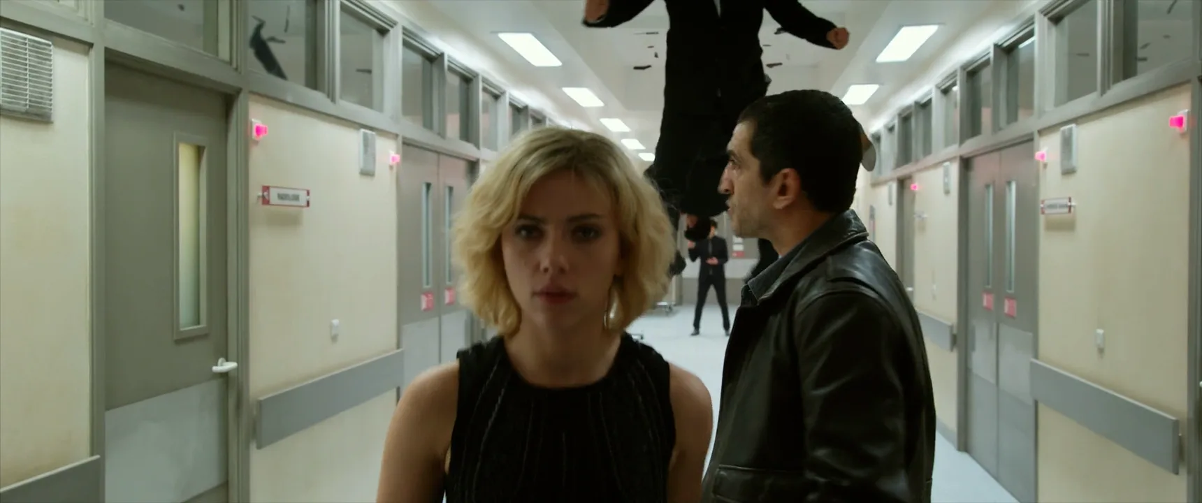 180-Degree Rule in Lucy (2014)