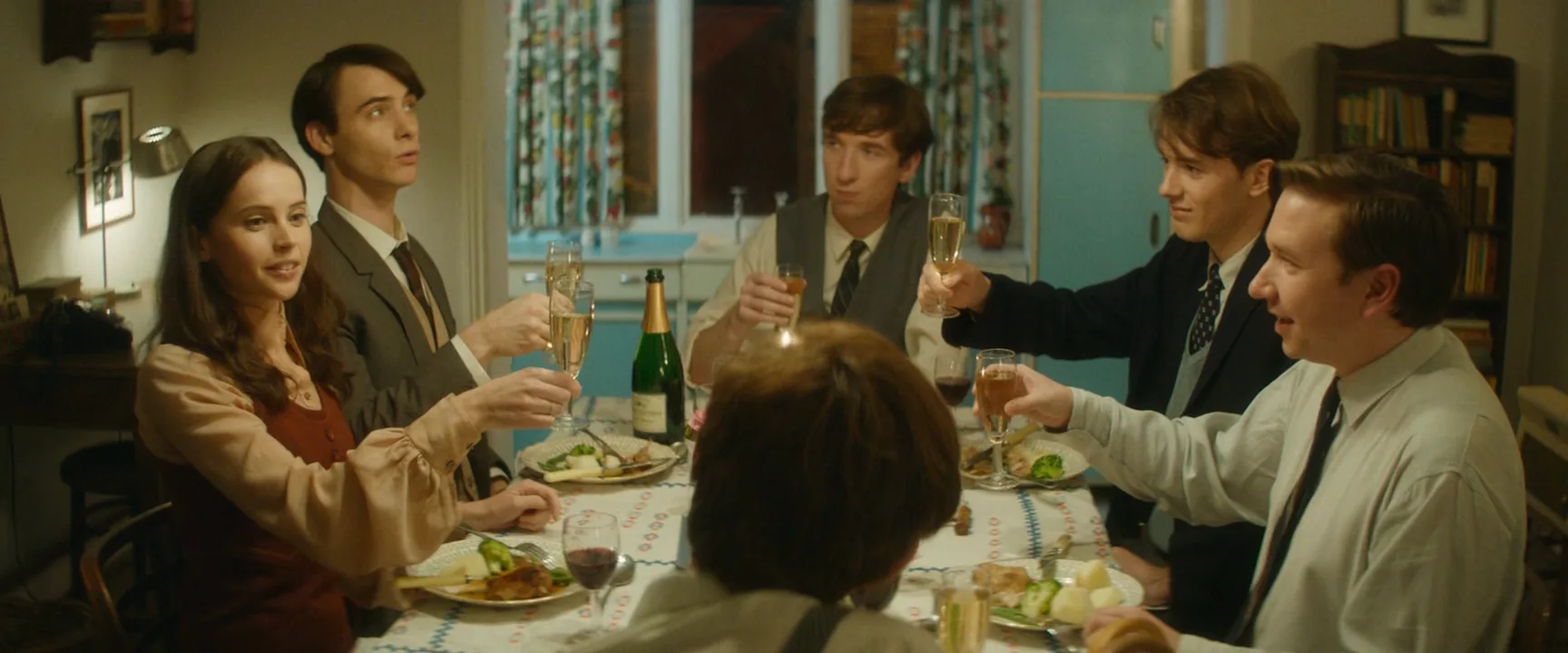 Tableau Shot in The Theory of Everything (2014)